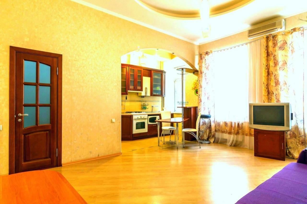 Large Apartment In The Center Dnipro Eksteriør bilde